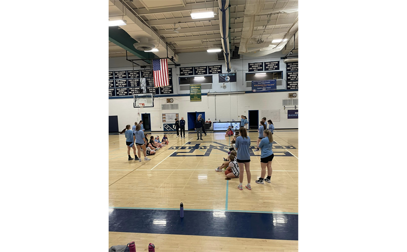 MMU Varsity & JV Teams Host Skills Session with Middle School Players